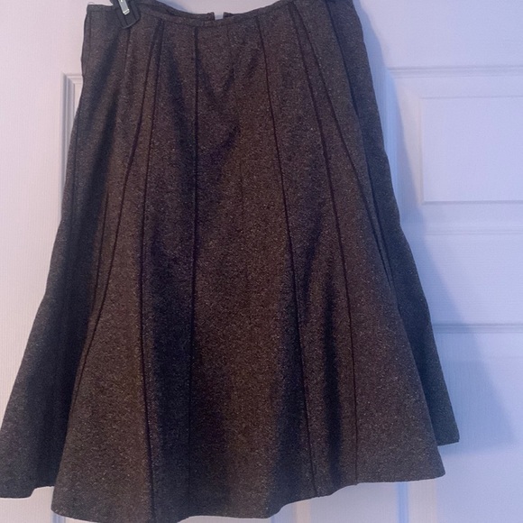 Ann Taylor wool skirt.  Size 2P.  Brown. - Picture 1 of 5